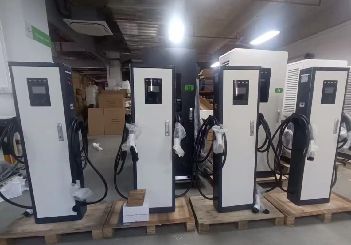 Pengisi Daya EV AC Ganda 22kW* - Type 2 Charger ulasan dan harga